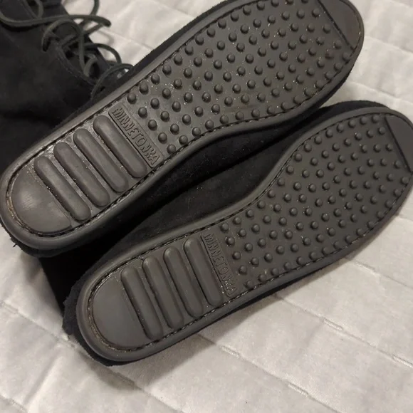 Minnetonka Front Lace Knee High Boot.  NWOT. - Picture 4 of 7